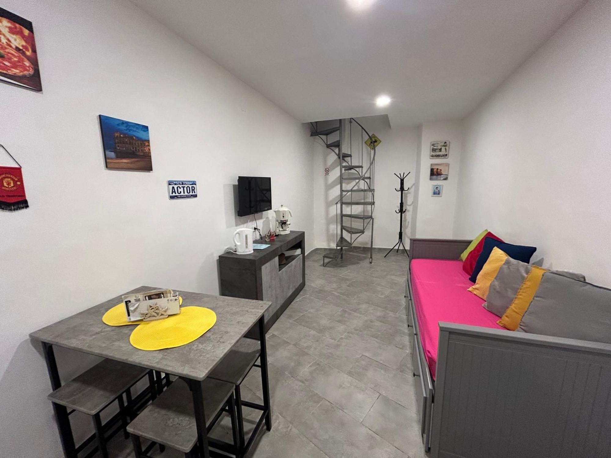 Casagiulia Apartment Naples Luaran gambar